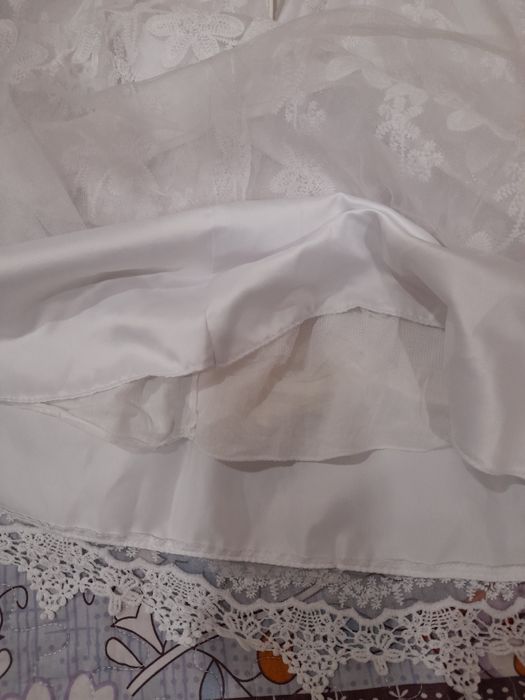 Продаётся бальное платье.