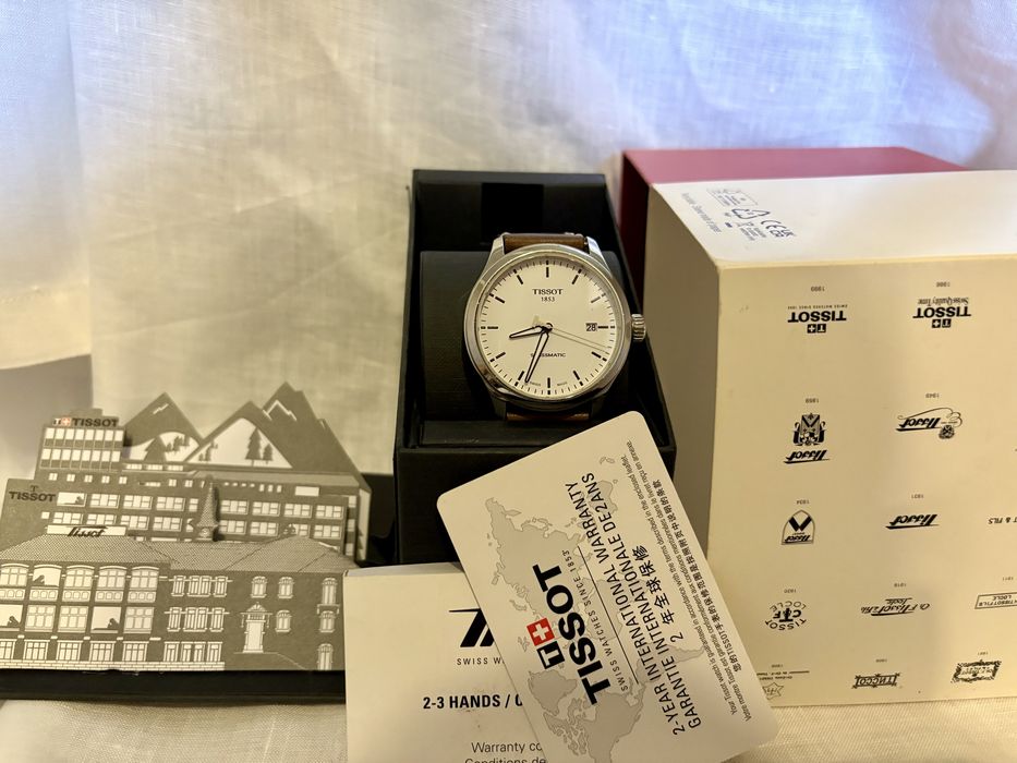 Tissot Gent XL Swissmatic Със оригинална кутия каишка.Документи.