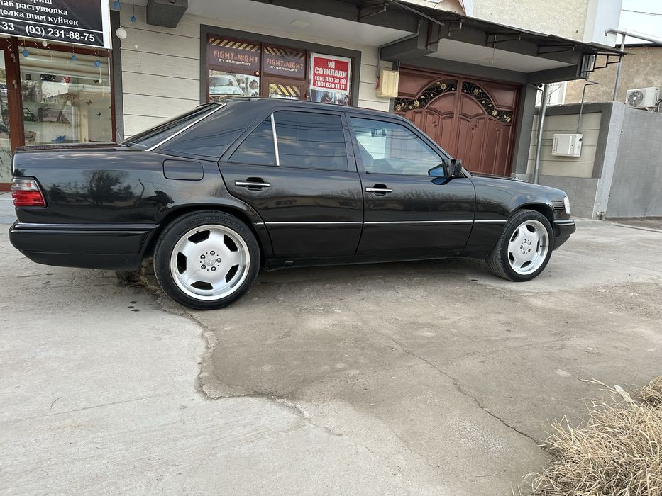Mersedes benz w124 3.2 mator avtomat