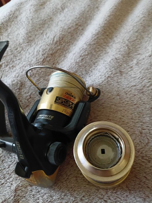 Mulineta Daiwa SS Tournament II 1500 cu tambur de rezerva