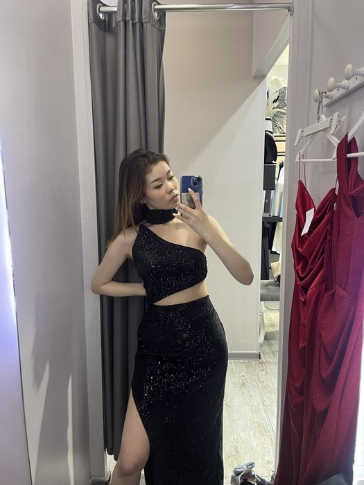 Платье вечернее