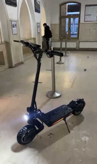 Vand trotineta electrica kugoo g2 pro defecta!