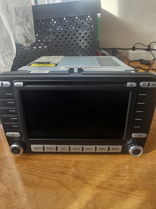 Продава се навигация