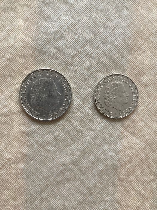 Колекционерски монети с лика на кралица Джулиана от 1970 и 1968