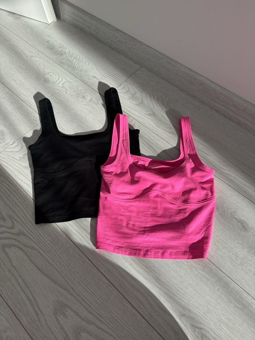 Гащеризони и пижами Victoria's Secret, цена 25 евро.