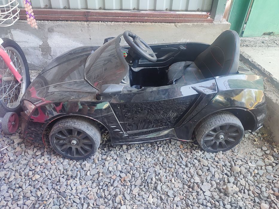 Продам детский автомобиль