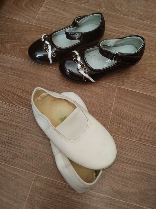 Продам туфли на девочку
