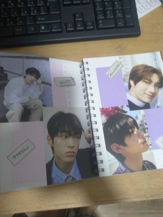 Альбом TWS Sparkling blue из кореи продам СРОЧНО