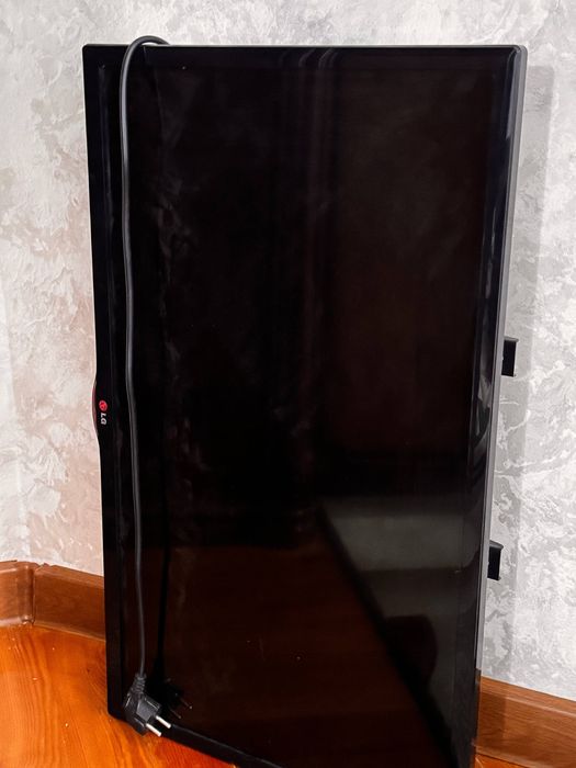 LG televizor SOTILADI