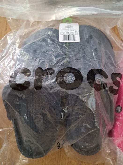 Papuci crocs noi mărimile disponibile în poze