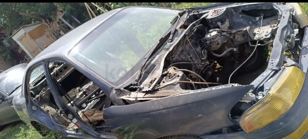 Запчасти Тойота Карина (улыбка)