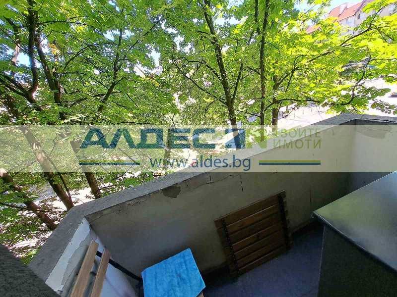 Продава се Тристаен апартамент в София, Център - 84 кв.м за 5000 €/кв.м - Снимка #5