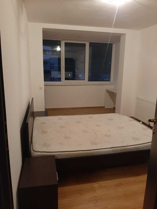 Vand apartament cu 2 camere 66 mp str. Florilor, Floresti