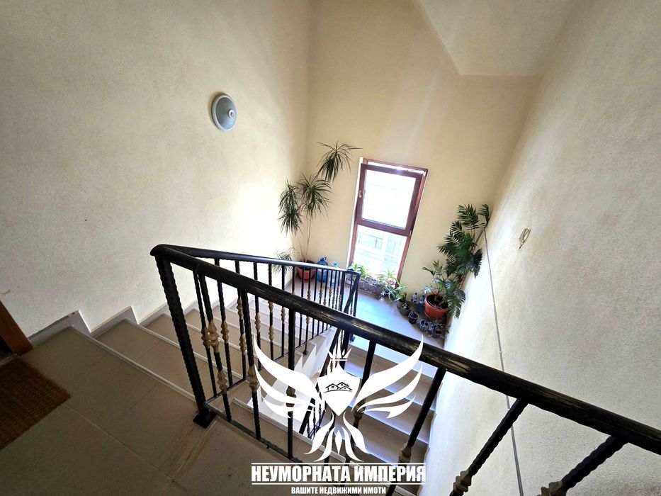 Под наем двустаен апартамент - двуетажен с площ от 63кв.м. на 4 етаж в гр.Асеновград кв.Стадиона