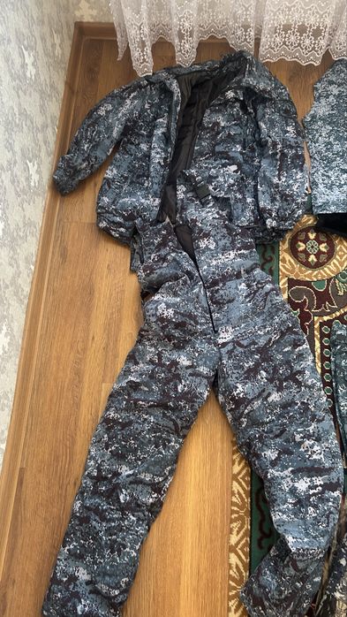 полицейский военная форма