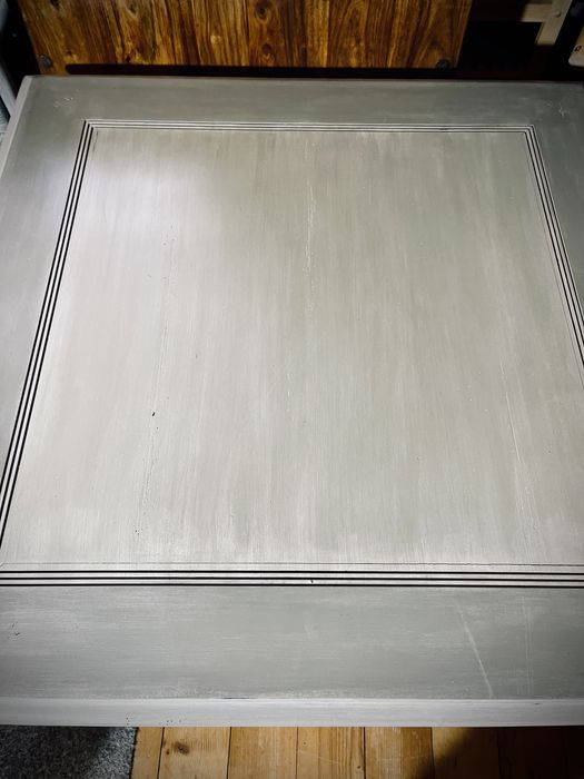 Масивна дървена холна маса