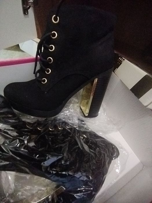 Продам обувь новые