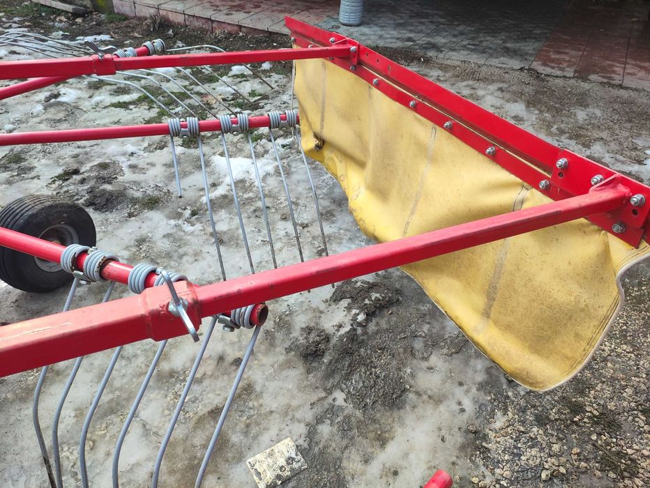 Сеносъбирач марка AGROMASTER модел OTT 320