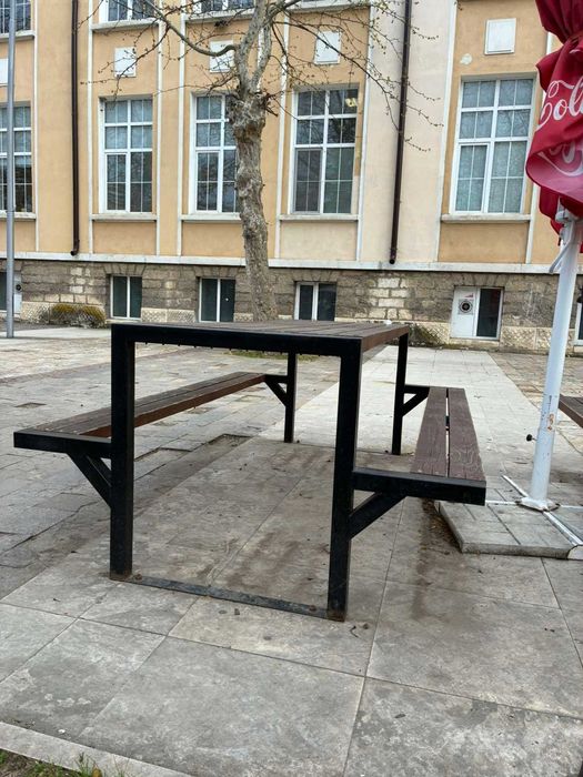 Маси с пейки-здрава конструкция