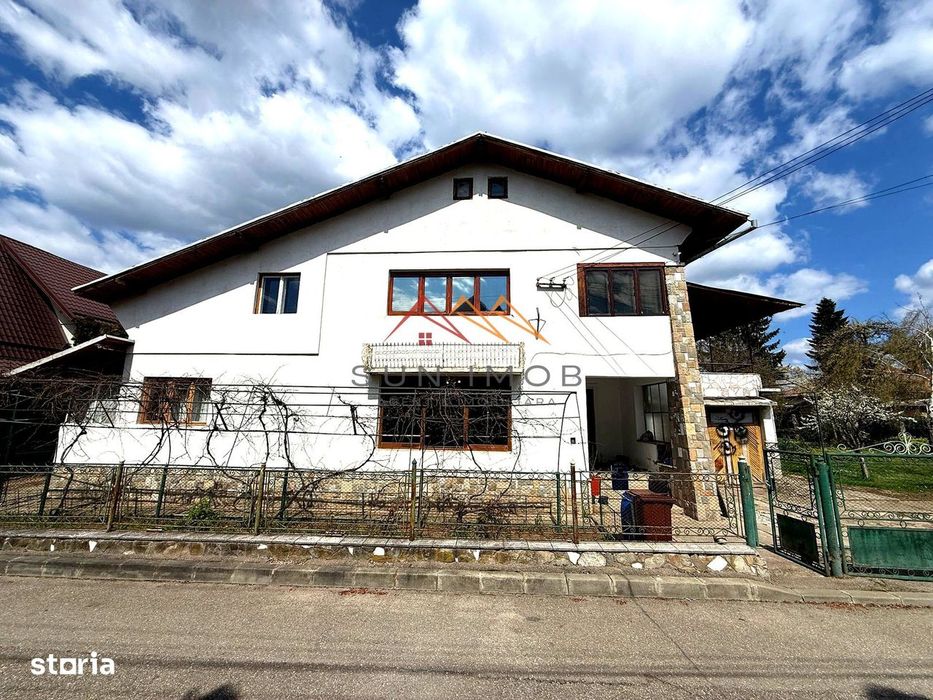 Casă P+1E cu teren generos de 697 mp, zona foarte buna Campina, PH