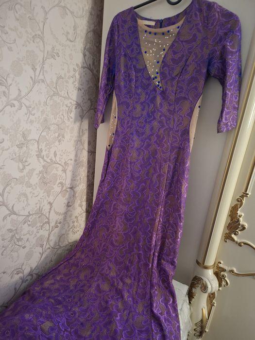 Платья длинные вечерние