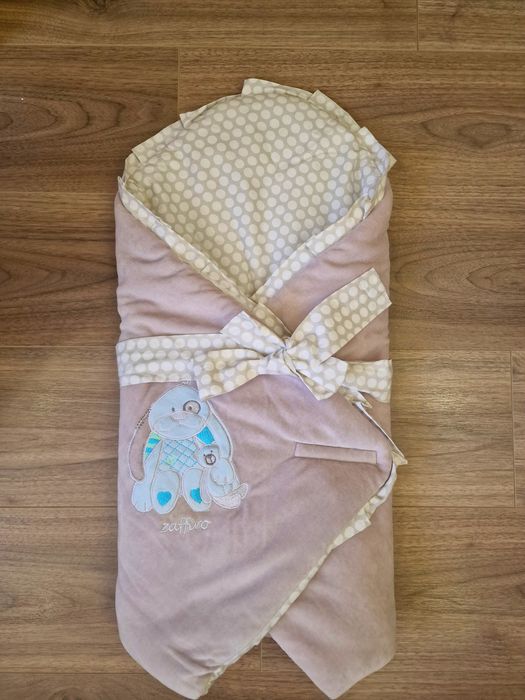 Порт бебе тип "прегърни ме" в сив цвят