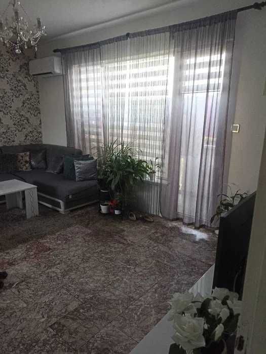 Продава се Тристаен апартамент в Пловдив, Каменица 2 - 93 кв.м за 1506 €/кв.м - Снимка #3