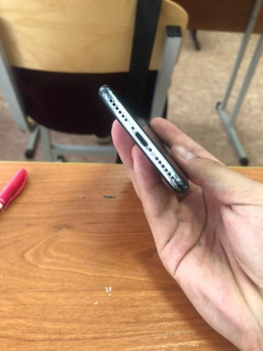 Айфон 7 32 гб 15к обмен самсунг или простой нокиа