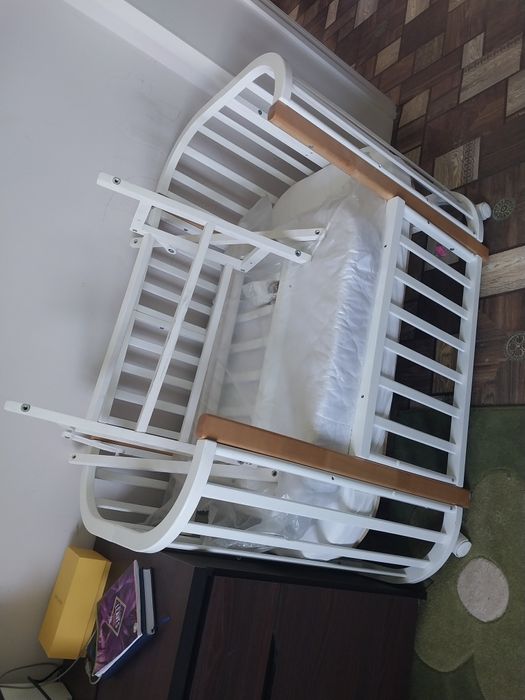 детский Кровать  продам