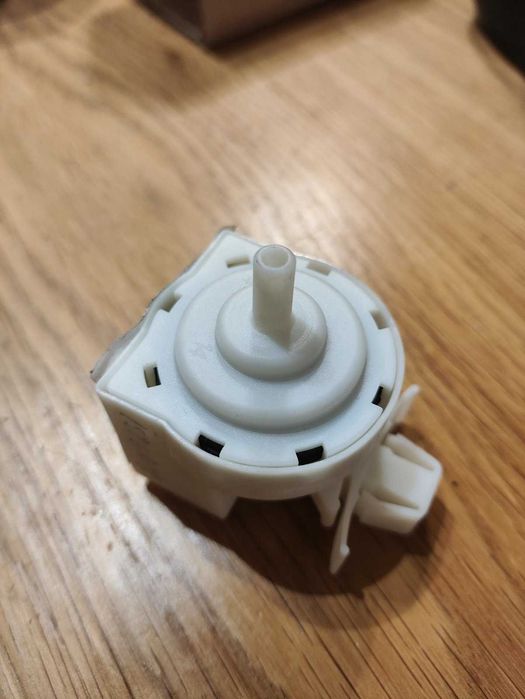 ниворегулатор за пералня Gorenje 343010, нов, неупотребяван