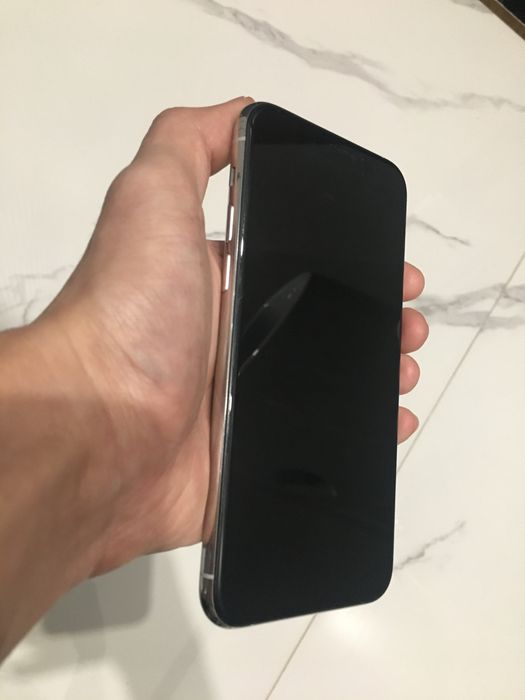 Продам айфон 11 про в хорошем состояний