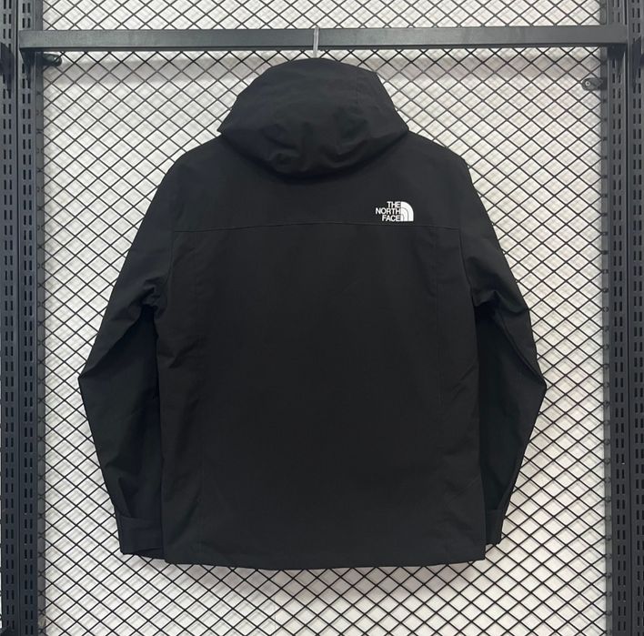 Windbreaker the north face