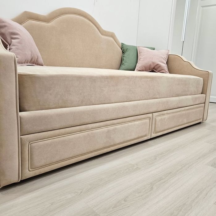 Диван-мягкая детская кровать