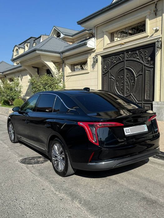 Hongqi eqm5 500 km 2024