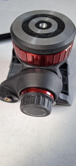 Manfrotto MVH502AH cap video profesional