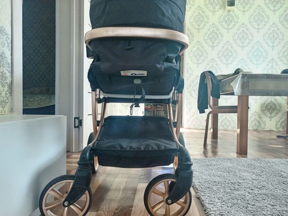 Детская  коляска