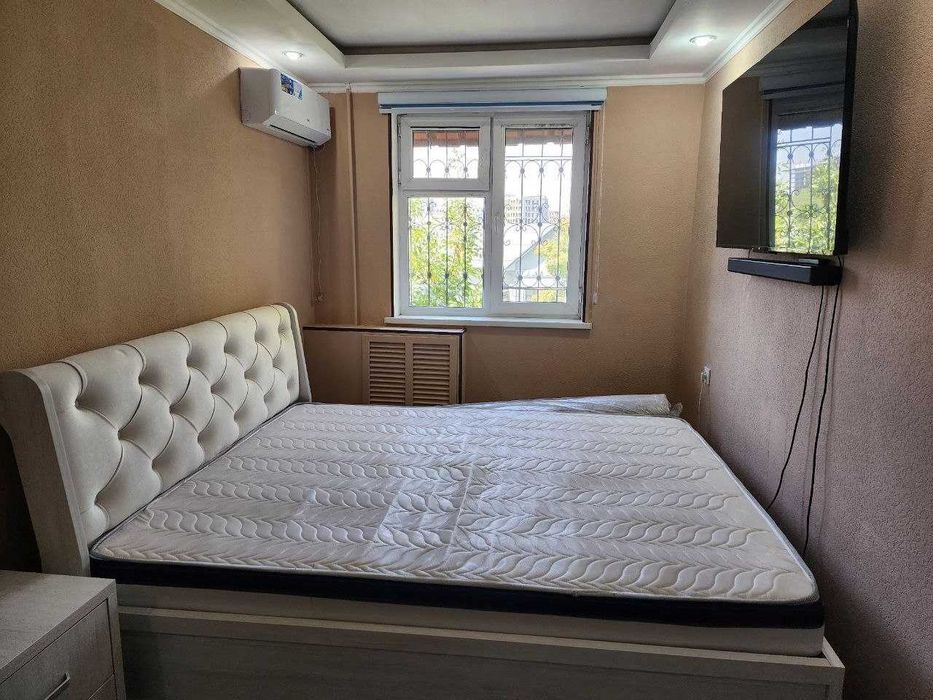 Продам 2ком 2х6 Балкон БИЙ Максим Горкий №М57