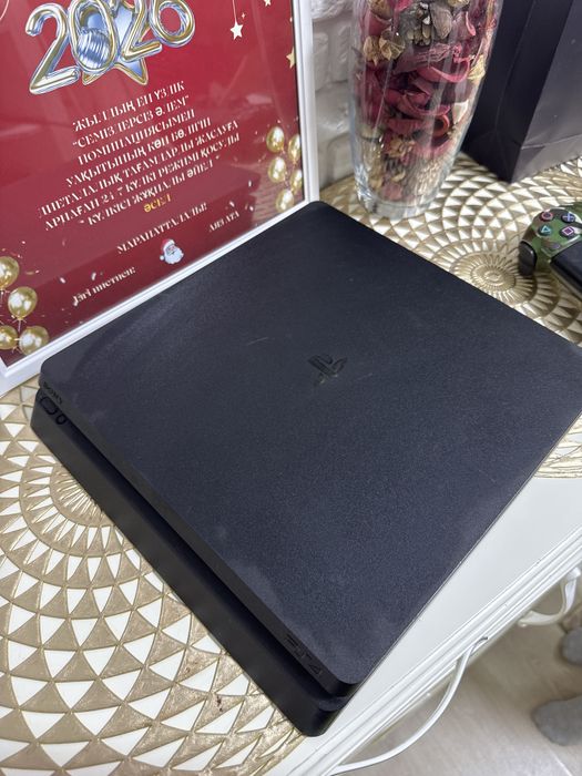 Playstation 4 slim