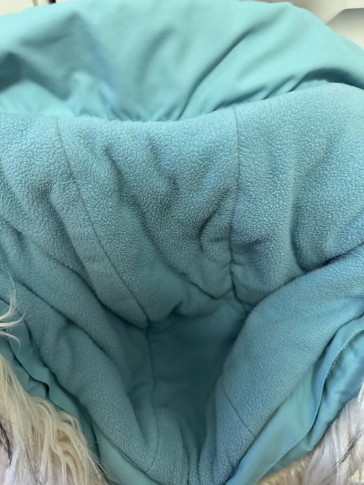 Продам детскую куртку