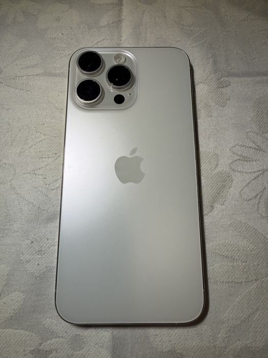 iPhone 15 Pro Max White 256 GB 88% Battery Health