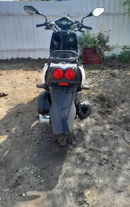 Продам скутер Cross 150
