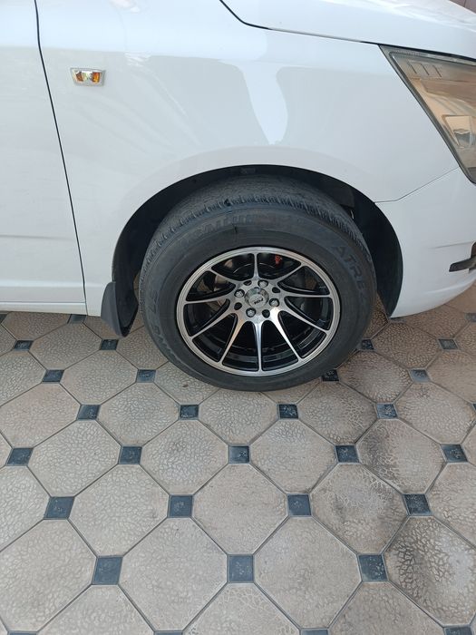 XXR Diska R15 J 8.25 Holati yaxshi Cobaltda turibti
