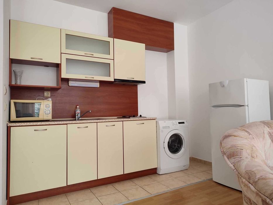 Продава се Двустаен апартамент в к.к. Златни пясъци - 72 кв.м за 1112 €/кв.м - Снимка #1