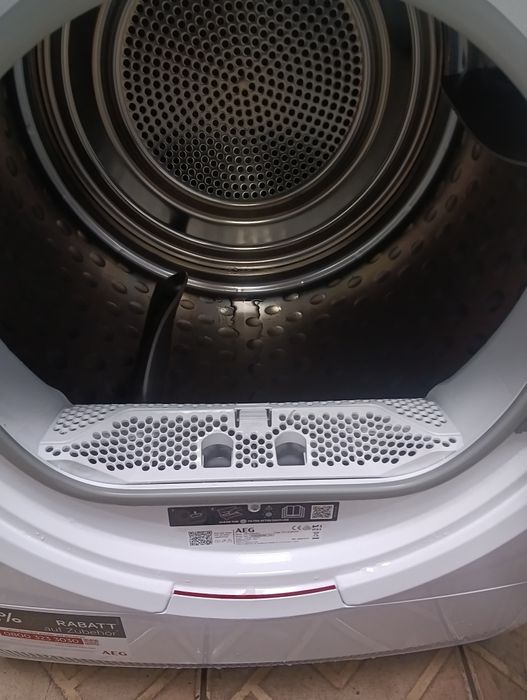 Като нова сушилня с термопомпа АЕГ Aeg Series 7000 A+++ 8кг Гаранция!
