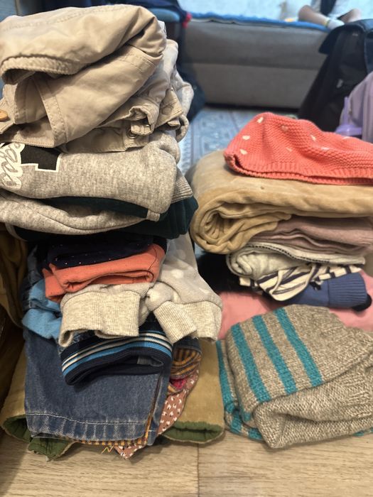 Продам веши на девочку от 3 месяцев до 4 лет