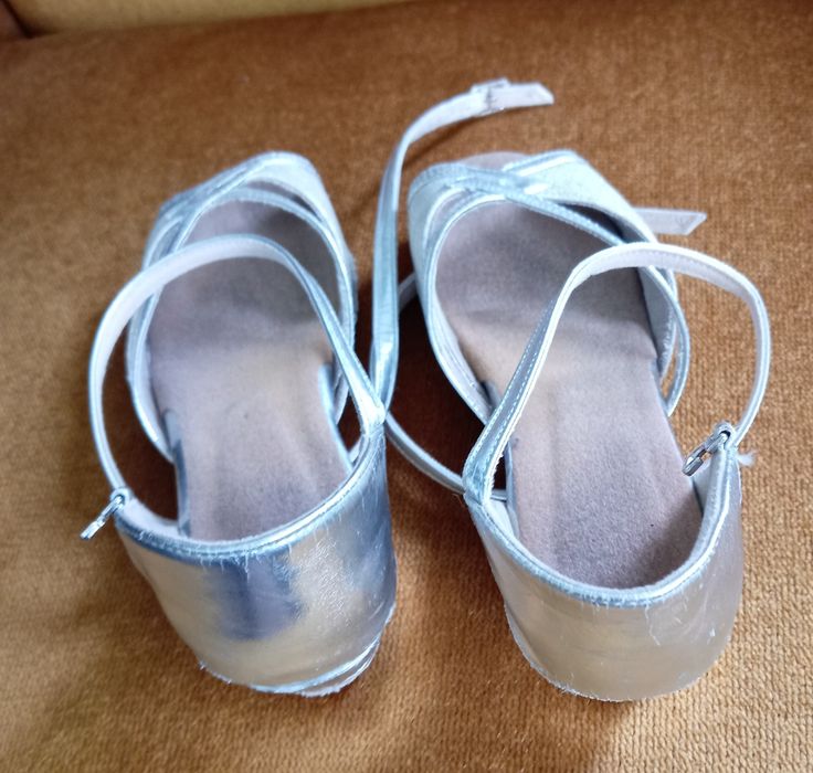 Обувки за танци. Номер 33