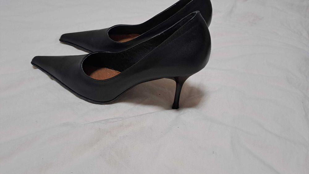 Дамски обувки номер 37