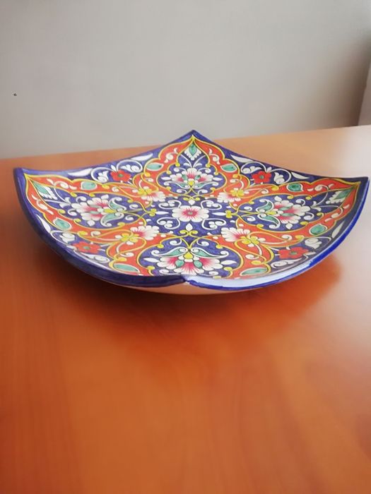Чайник и блюдо керамические