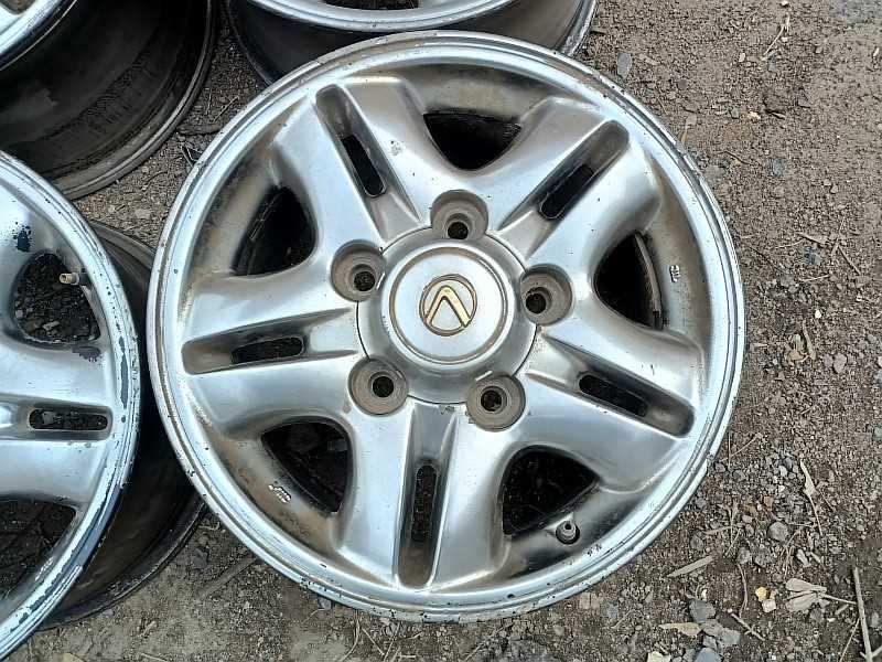 Продам оригинальные легкосплавные диски R16 на Toyota Land Cruiser VX