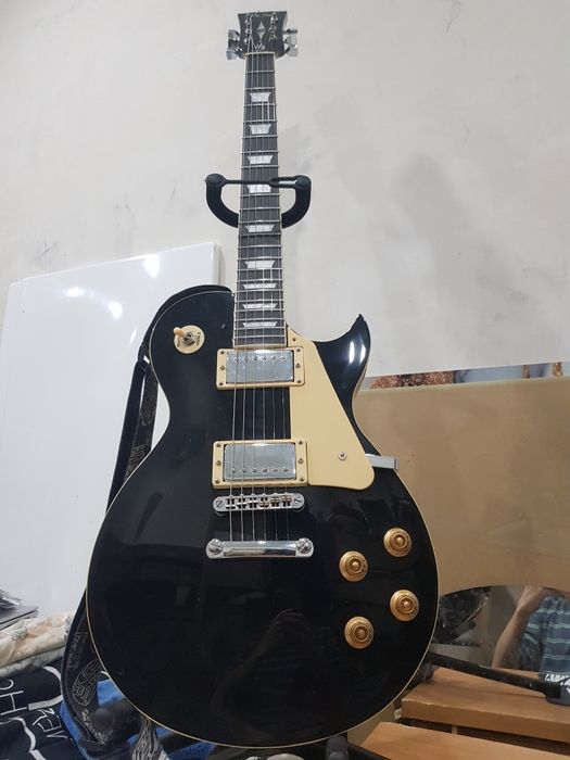 Продам леспол harley benton